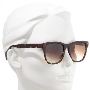 Oscar De la Renta Sunnies